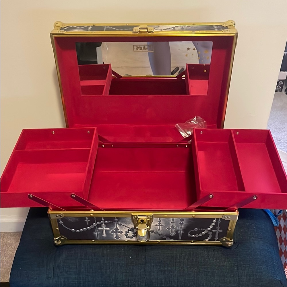 Kat Von D Limited Vault / Red and Gold Jewelry Organizer